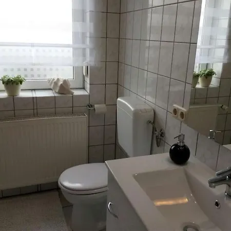 Charmantes Fuer 4 Personen Naehe Winterberg Holiday home Bromskirchen